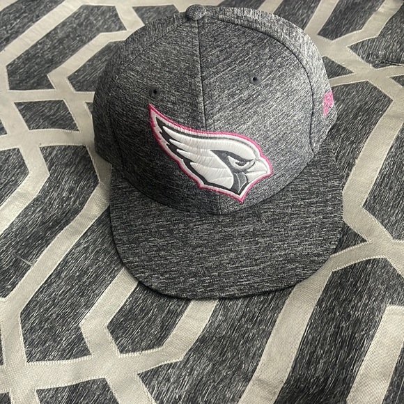CARDINALS FAN NFL WOMENS NEW -ERA HAT - Picture 1 of 5